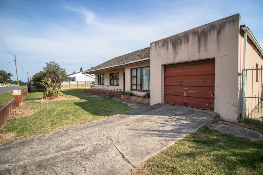 4 Bedroom Property for Sale in Willow Park Eastern Cape